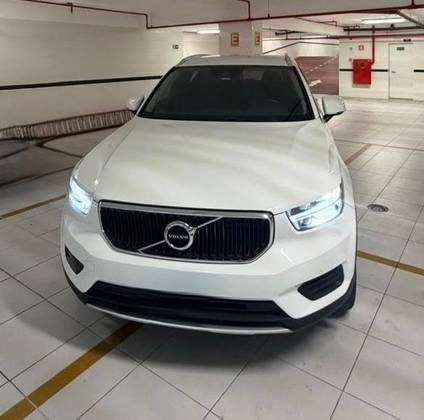 VOLVO XC40 2.0 T5 GASOLINA MOMENTUM AWD GEARTRONIC